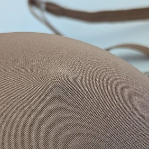 SKIMS Tan Bra - Picture 4 of 4